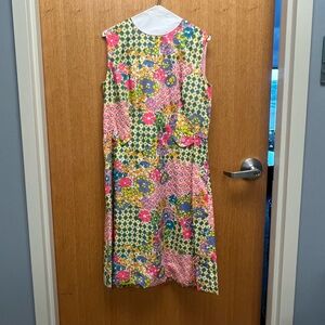 Stunning vintage dress!